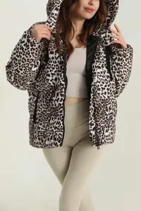 เสื้อแจ็คเก็ตกันลมน้ำหนักเบาสำหรับฤดูหนาวขายดี คุณภาพเยี่ยมสำหรับผู้หญิง พร้อมจำหน่ายออนไลน์ - Product Image 2