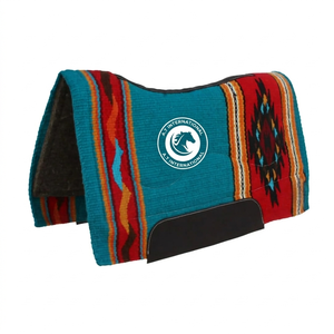 Tapis de selle pour cheval en feutre de laine, fait main, sculpté et découpé, 32" x 31" x 1" d'épaisseur, style équestre occidental - Product Image 3