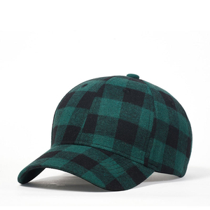 หมวกแก๊ปทรง Trucker สีแดงดำแบบปรับได้ สไตล์สตรีทสปอร์ต 6 แผง ผลิตจากโพลีเอสเตอร์ 100% สำหรับทุกเพศ  รับสกรีนโลโก้ตามสั่ง - Product Image 6