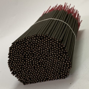 Bâtons d'encens en bambou noirs non parfumés, traditionnels indiens et diffuseurs d'aromathérapie, en boîte, du Vietnam, pour usage religieux - Product Image 3