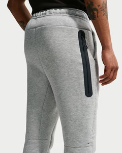 Chándal Informal de Corte Holgado para Hombre, Diseño Moderno con Tela de Primera Calidad - Product Image 3