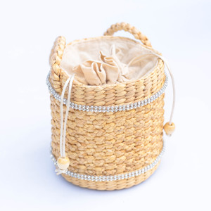 Sac cylindrique en paille tressée avec fermeture à cordon – Style vintage et bohème - Product Image 1