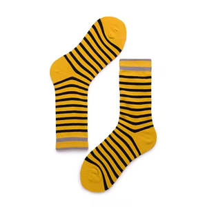 Calcetines Casuales Modernos y Cómodos, Tejido Elástico Ligero, Ideales para Usar Durante Largas Horas y para el Estilo de Vida Diario - Product Image 2