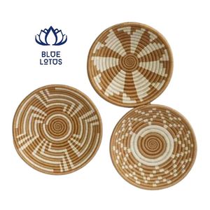 AVAILABLE Sustainable Modern Woven Seagrass <b>Wall</b> Decor Plates 4-Piece Set School And Birthday Party Decoration Export Direct - Product Image 1