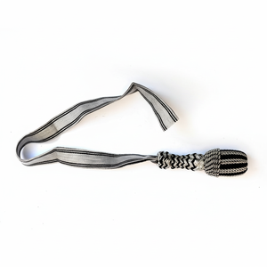 Nœuds d'épée personnalisés faits à la main avec logo, en ruban tressé confortable et franges en bouillon pour uniformes de défense personnelle - Product Image 6