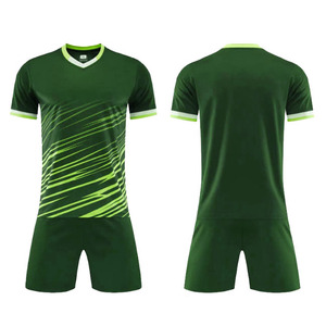 Dernier design de maillot de football pour hommes avec manches courtes, taille personnalisée, vêtements de sport, ensemble de maillots de football aux tarifs les plus bas, fabrication en usine - Product Image 2