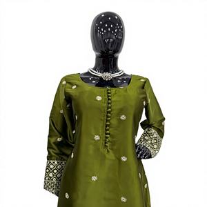 Magnifique Salwar Kameez Dhoti en Soie Satinée Japonaise de Designer Moderne, Idéal pour les Fêtes, avec Fonction Séchage Rapide - Product Image 2