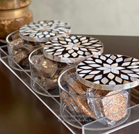 Boîte à bonbons moderne en acrylique avec couvercle en bois, boîte à bonbons élégante, plateau en acrylique design fantaisie, boîte à chocolat par RF Crafts