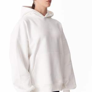Sweat-shirt à capuche surdimensionné pour femme, en coton épais 100% French Terry, avec poche avant, personnalisable en gros, marque privée OEM - Product Image 3