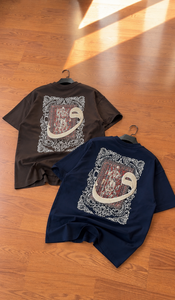 Camiseta Royal Legacy Negra para Hombre, Manga Corta, Corte Regular, Diseño Estampado en la Espalda, Estampado Frontal, Cuello Redondo, Tejido de Algodón - Product Image 2