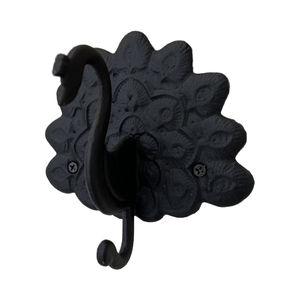 Crochet en fer autocollant élégant et écologique Décoration extérieure contemporaine en métal écologique - Product Image 1