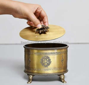 Caja de Almacenamiento Redonda de Latón, Moderna, Duradera, Hecha a Mano, Color Natural, Tamaño Personalizable, Artesanía, Estuche para Joyas y Baratijas - Product Image 2