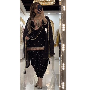 Nuevo Conjunto Elegante de Kurta con Farshi Salwar y Dupatta para Fiestas – Última Moda Étnica para Mujeres, Ideal para Bodas y Eventos Festivos - Product Image 1