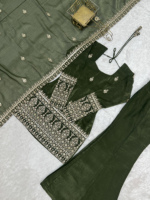 Ensemble Kurta en soie verte ethnique style Mehendi, broderie à sequins, pantalon évasé élégant, dupatta assorti, pour mariage et occasions festives