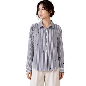 เสื้อเชิ้ตผู้หญิงลายทางขาวดำ แขนยาว ผ้าฝ้าย ปักลายหัวใจ ทรงหลวม สไตล์ลำลอง แฟชั่น เสื้อโอเวอร์ไซส์ - Product Image 1