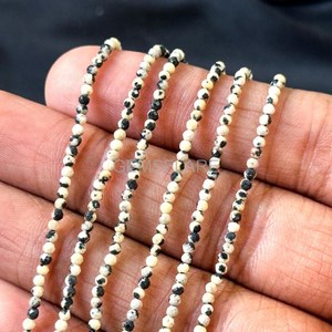 Cuentas redondas microfacetadas de jaspe dalmático natural de 2 mm, cuentas de jaspe para la fabricación de joyas, venta al por mayor, cuentas sueltas facetadas con corte de diamante. - Product Image 3