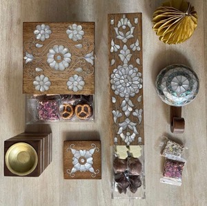 Haute qualité Unique Design nacre incrustation couvercle conteneur Ramadan cadeau pour Dessert stockage bois décor à la maison - Product Image 1