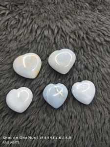 Cœur en Angelite Naturelle Polie, Pierre Semi-Précieuse, Vente en Gros, pour Guérison par les Cristaux, Reiki, Petite Pierre Souple pour la Méditation, Artisanat, Mariage et Amour - Product Image 5