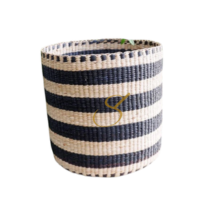 Cesta de Jacinto de Agua Hecha a Mano: Maceta Rayada, Organizador de Ropa (S/M) - Product Image 1