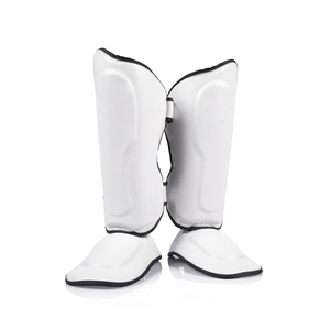 Protège-tibias professionnels de kickboxing personnalisés – Équipement de protection des jambes pour sports de combat - Product Image 1