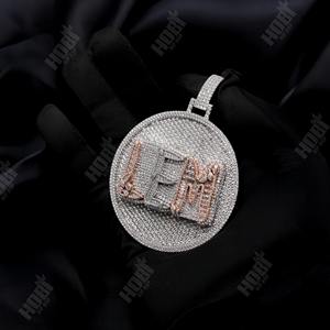 Colgante Personalizado con Nombre en Moissanita Helada, Plata de Ley 925, Lujo para Hombre, Estilo Hip Hop, Baño de Rodio, Engaste de Garra, Certificado GCI IDGL - Product Image 2