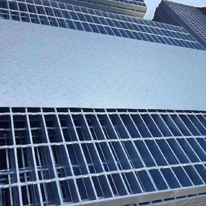 Rejilla de Acero Galvanizado Antideslizante de Alta Capacidad de Carga, Resistente a la Corrosión, Entrega Rápida, para Cubrir Zanjas, Superficie Dentada - Product Image 1