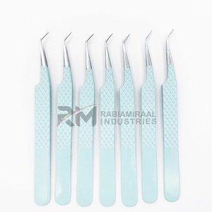 แหนบต่อขนตา RM Industries Precision ขนาด 10 มม. ปลายโค้ง 45 องศา สีเงิน และเคลือบสีฟ้าพาสเทล ทำจากสแตนเลสสตีล - Product Image 2