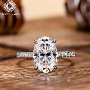 Bague de fiançailles classique en argent Charm Jewells avec moissanite taille coussin, sertie à griffes, certifiée IGI, design floral vintage - Product Image 1
