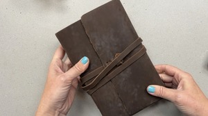 Cuaderno de Cuero, Libreta Pequeña de 4.8x6.5 Pulgadas, Mini Diario, Agenda Retro Premium, Diario con Líneas Estilo Vintage - Product Image 6