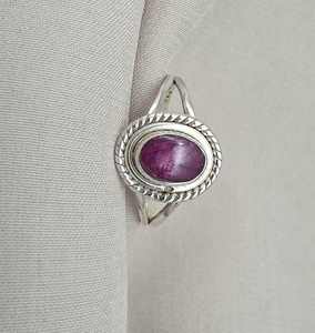 Anillo de Rubí Ovalado Natural, Plata de Ley 925, Joyería Hecha a Mano, Regalo de Piedra de Nacimiento de Julio para Mujer - Product Image 3