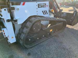 Chargeuse sur chenilles compacte d'occasion Hydro Mek 62T 4x4 pour travaux agricoles et de chantier - Product Image 6
