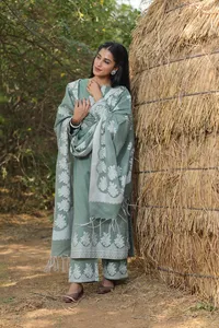 Colección Safaa RIMAL: Tela de Traje para Dama sin Coser, Jacquard Premium |   Ropa Étnica de Estilo Indio-Pakistaní para Mujer - Product Image 4