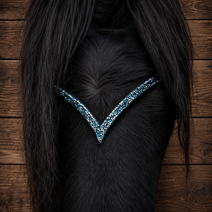 Diadema de cuero marrón claro de lujo con cristales florales redondos rosas, diamantes y piedra en forma de corazón, decorativa y elegante, para caballo de tamaño Full Cob. - Product Image 1