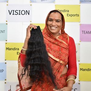 Extensions de cheveux humains Remy 100% vierges indiens de temple, double trame, couleur noire, style ondulé, 10-32 pouces, cuticule intacte, vente en gros - Product Image 2