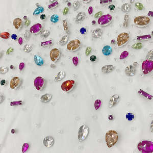 Tela de encaje bordada con cuentas de poliéster de alta densidad, la más vendida, para vestidos de novia, disponible para suministro mundial - Product Image 4