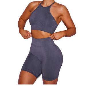 Conjunto Deportivo Gris sin Costuras para Mujer, Top Deportivo Halter, Pantalones Cortos de Cintura Alta, Ropa Deportiva para Fitness, Yoga y Ejercicio - Product Image 5