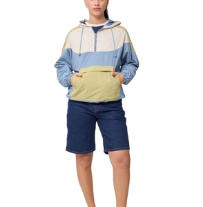 Chaqueta Cortavientos Oversize para Mujer con Capucha, Personalizada, con Media Cremallera, Tipo Pullover, Cortavientos, con Bloques de Color, Estilo Anorak - Product Image 3