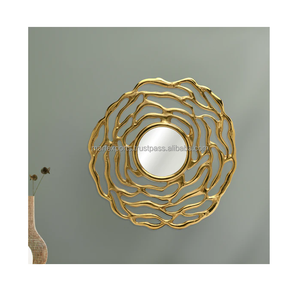 Espejo montado en la pared de Metal de diseño moderno hecho a mano para la decoración del hogar y el hotel importado de la India - Product Image 4