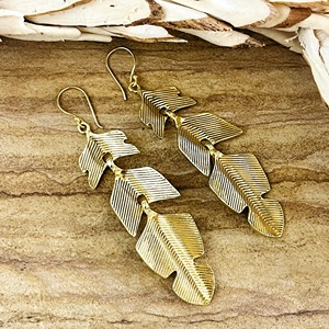 Boucles d'oreilles pendantes Bohème Feuille Tribale en Laiton Plaqué Or 18K/Argent pour Femme, Crochets Plumes, Tendance, Cadeau Idéal - Product Image 2