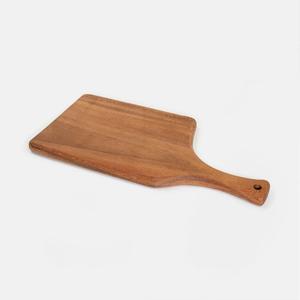 Tabla de cortar de madera al por mayor con mango ergonómico, acabado liso, diseño duradero, perfecta para cortar y decorar la cocina - Product Image 1