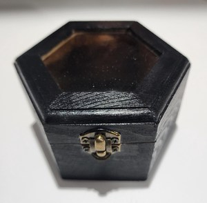 Low Cost Rustic Wooden <b>Keepsake</b> <b>Box</b> for Personal <b>Memories</b>, Wedding Gifts, Jewelry and Precious Items with Elegant Handcrafted - Product Image 1