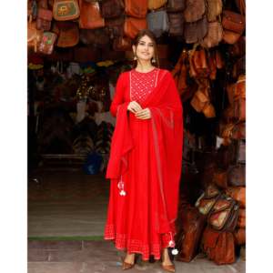 Ensemble de costume long en mousseline de rayonne rose rouge pour femme avec design de col, disponible en taille XS - Product Image 3