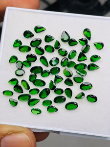 Tsavorita Natural Sin Calentar ni Tratar, Corte Mixto, Certificado IGI, Lote de 22 CTS, Calidad AAA, Brillo Intenso, Claridad Alta, Color Verde Vibrante - Product Image 4