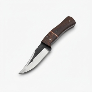Cuchillo Forjado a Mano con Hoja Fija Tipo Clip Point, para Caza, Camping, Bushcraft, Uso General, Acabado Forjado, Mango de Palisandro con Funda - Product Image 1