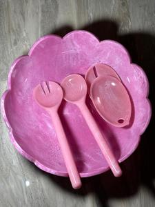 Bol à salade en résine, décoratif, fait main, couleurs vibrantes, élégant, pour servir, pièce de décoration moderne pour la salle à manger, accent de décoration intérieure - Product Image 1