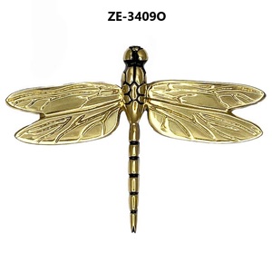 Escultura Metálica Decorativa Hecha a Mano de Lujo, Elegante Adorno para Interiores de Salas de Estar Sofisticadas, Metal Decorativo de Calidad de Exportación - Product Image 5