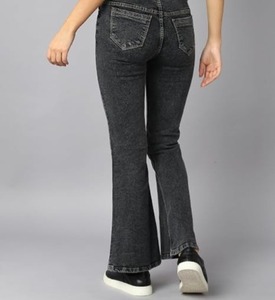Jeans en denim ajustés pour femmes, à porter au quotidien - Design déchiré en coton pour les soirées romantiques et les vacances, saisons été/hiver - Product Image 3