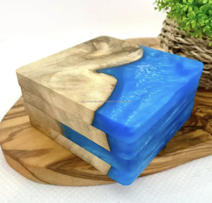 Dessous de verre en résine époxy de haute qualité avec nom Cadeau parfait personnalisé fabriqué par Tayyab Handicraft - Product Image 1