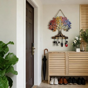 Porte-clés mural en bois à motif d'arbre coloré, design original, pour le rangement des clés, la décoration et l'organisation de l'entrée, provenant d'Inde. - Product Image 5