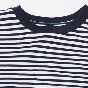 T-shirt court confortable pour femme avec logo personnalisé, style streetwear, très vendu, de haute qualité - Product Image 6